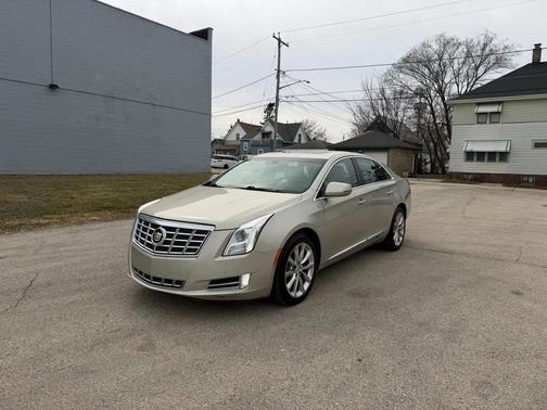 Gold 2013 Cadillac XTS Premium