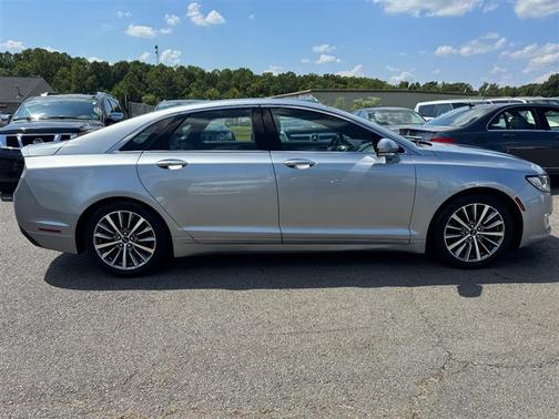 2020 Lincoln MKZ Standard