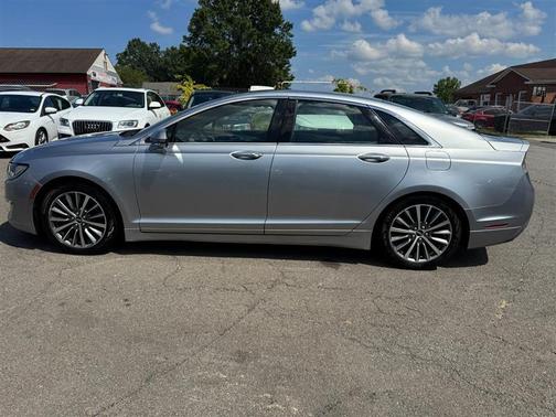 2020 Lincoln MKZ Standard