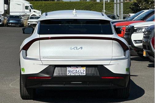 2023 Kia EV6 Light