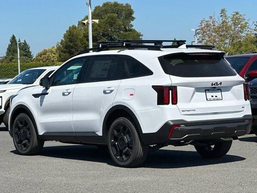 2025 Kia Sorento X-Line EX