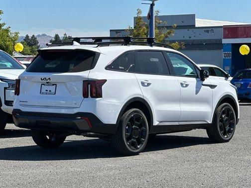2025 Kia Sorento X-Line EX