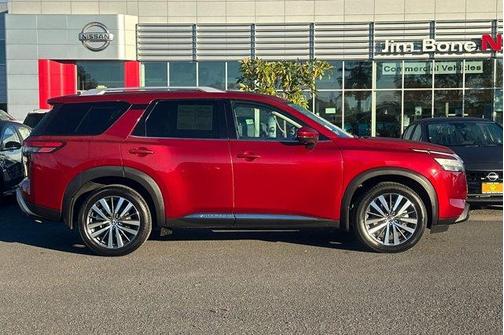 2022 Nissan Pathfinder Platinum