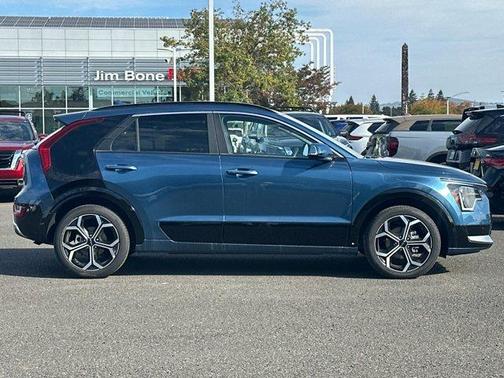 2025 Kia Niro SX Touring