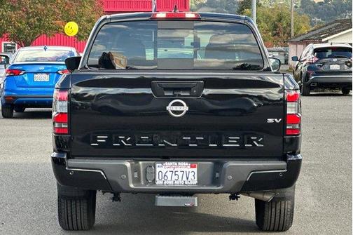 2023 Nissan Frontier SV