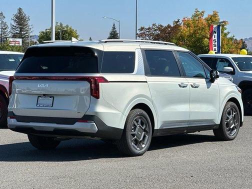 2026 Kia Carnival Hybrid EX