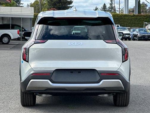2026 Kia EV9 Light Long Range