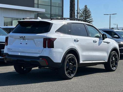 2025 Kia Sorento X-Line EX