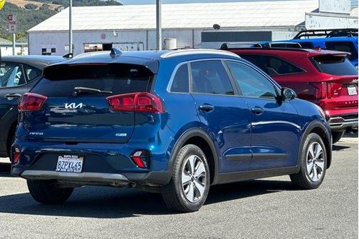 2022 Kia Niro LX