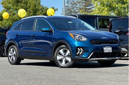2022 Kia Niro LX