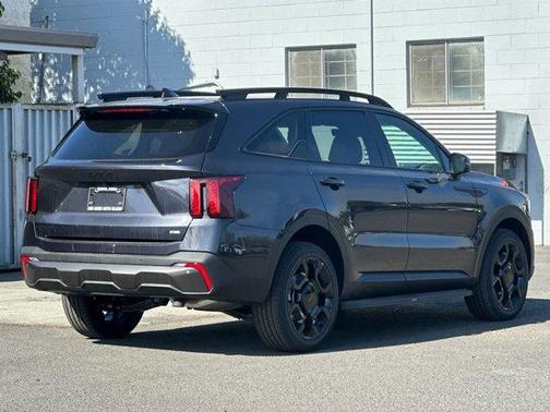 2025 Kia Sorento X-Line EX