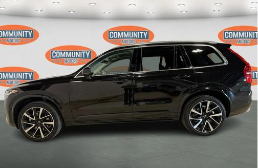 2020 Volvo XC90 T6 Momentum
