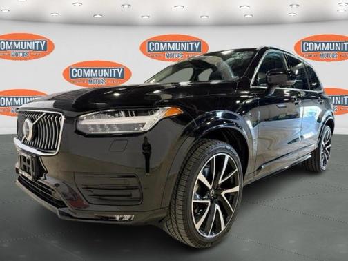 2020 Volvo XC90 T6 Momentum