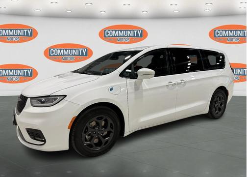 2022 Chrysler Pacifica Hybrid Touring L