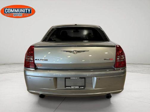 2006 Chrysler 300 SRT8