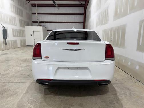 2017 Chrysler 300 S