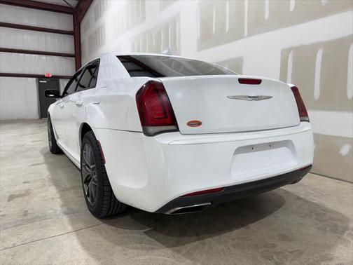 2017 Chrysler 300 S