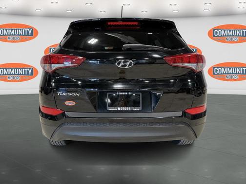 2018 Hyundai TUCSON SE