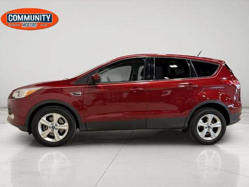 RED 2013 Ford Escape SE