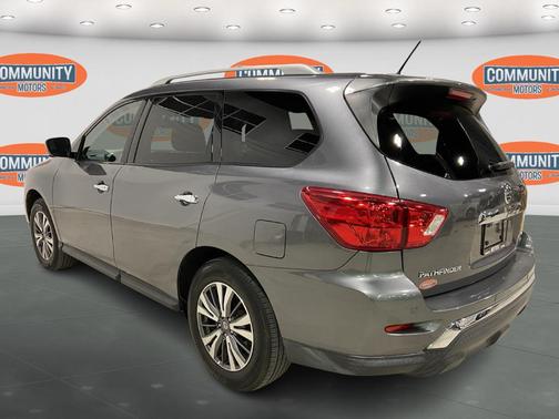 2018 Nissan Pathfinder SL