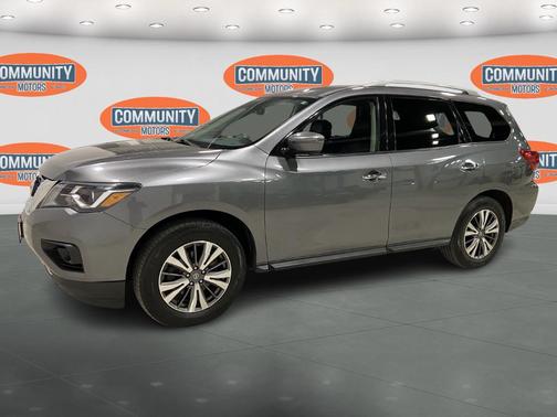 2018 Nissan Pathfinder SL