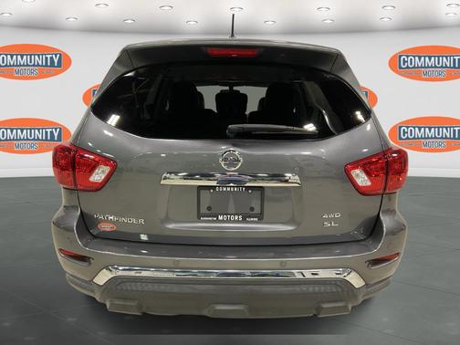 2018 Nissan Pathfinder SL