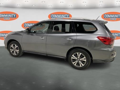 2018 Nissan Pathfinder SL