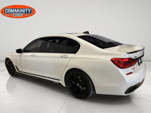 2016 BMW 750 i xDrive