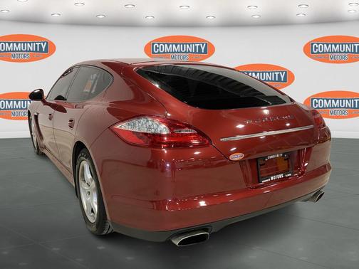 2011 Porsche Panamera 4