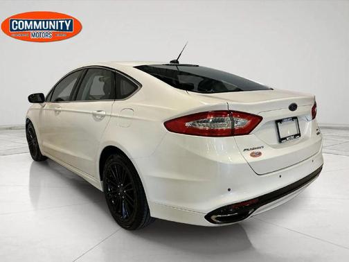 WHITE 2014 Ford Fusion SE
