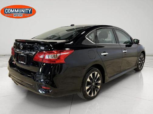 BLACK 2019 Nissan Sentra SR
