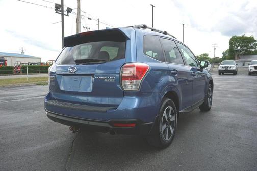 Quartz Blue Pearl 2017 Subaru Forester 2.5i Limited
