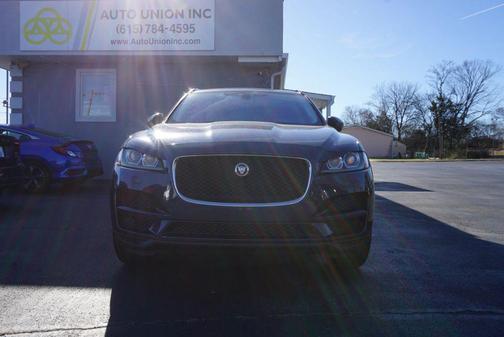 2018 Jaguar F-PACE 25t Prestige