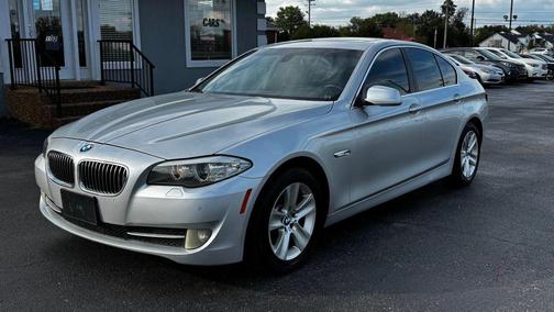2011 BMW 528 528i Sedan 4D
