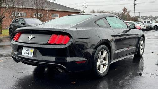 2017 Ford Mustang V6