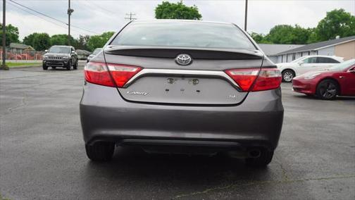 2017 Toyota Camry SE