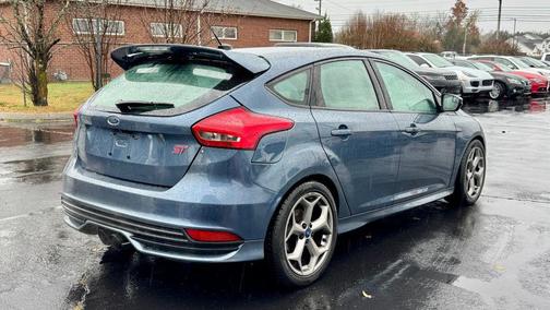 2018 Ford Focus ST Base