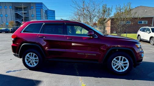 2018 Jeep Grand Cherokee Laredo E