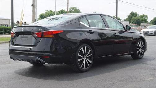 2020 Nissan Altima SR FWD