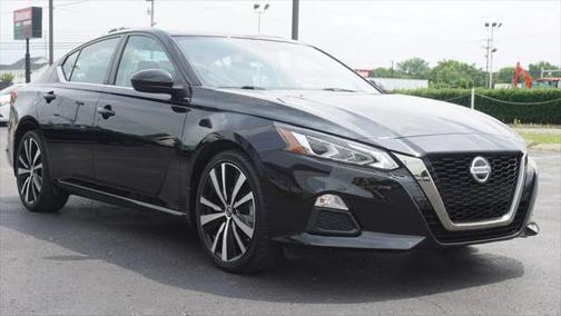 2020 Nissan Altima SR FWD
