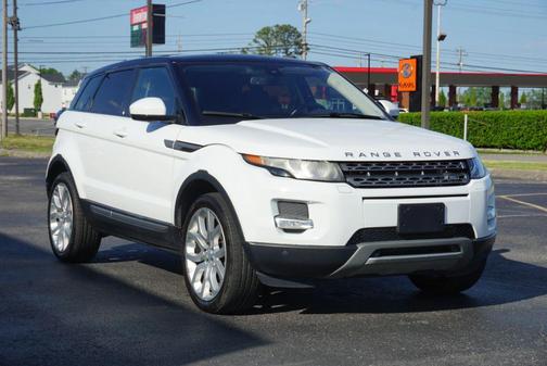 White 2015 Land Rover Range Rover Evoque Pure Plus