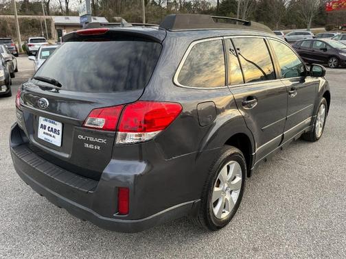 2011 Subaru Outback 3.6 R Limited
