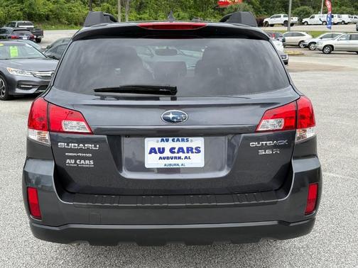 2011 Subaru Outback 3.6 R Limited