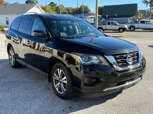 2019 Nissan Pathfinder S