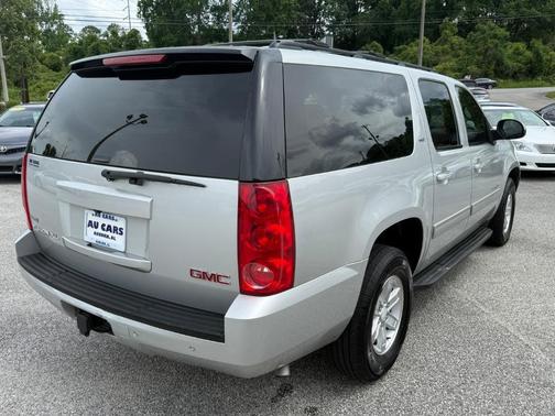 Pure Silver Metallic 2011 GMC Yukon XL 1500 SLT