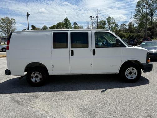 2006 Chevrolet Express 2500 Base
