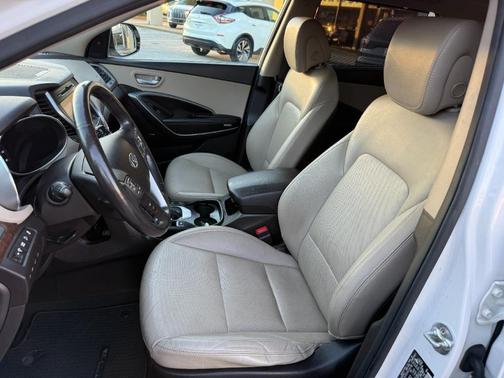 2018 Hyundai SANTA FE SE Ultimate