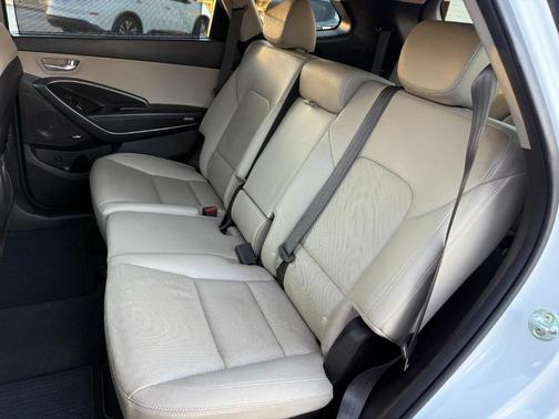 2018 Hyundai SANTA FE SE Ultimate