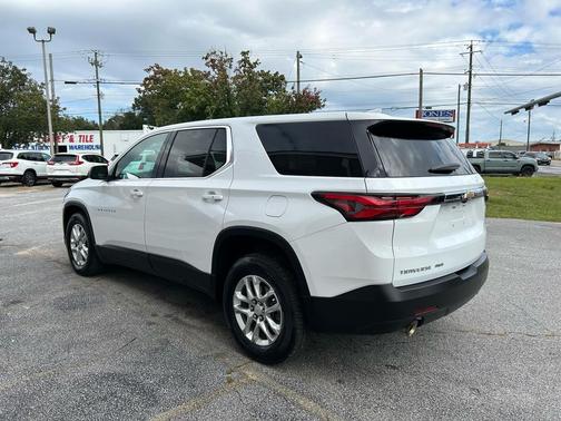 2023 Chevrolet Traverse LS