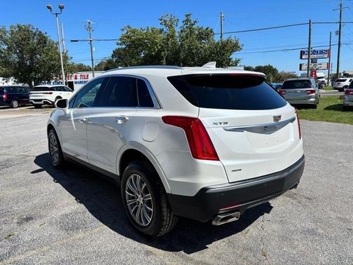 2017 Cadillac XT5 Luxury